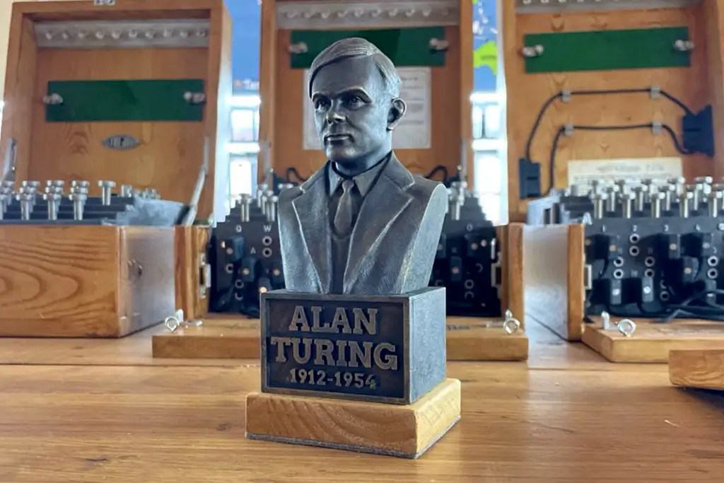 Busto de Alan M. Turing