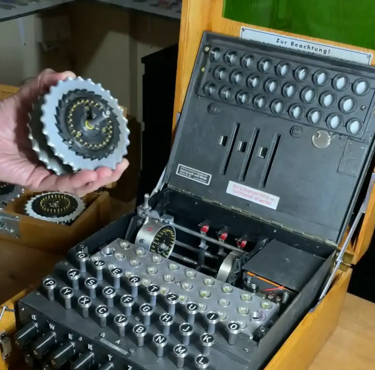 Enigma I · Edición Interactiva