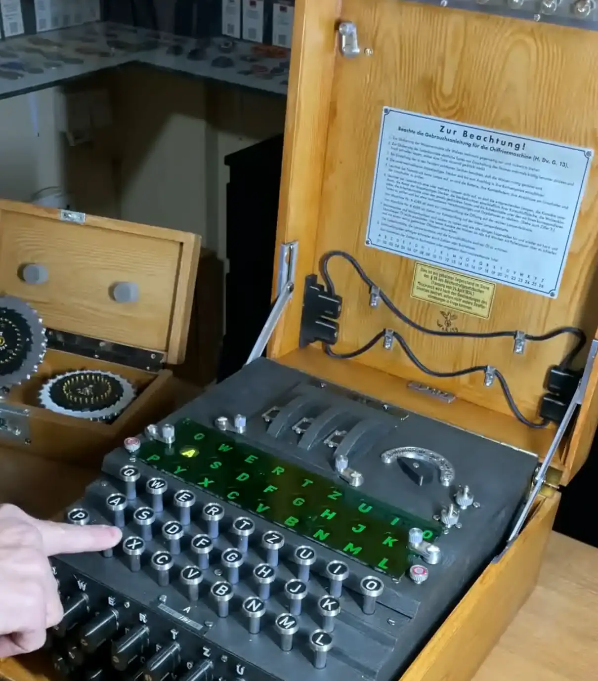 Enigma I · Edición Interactiva